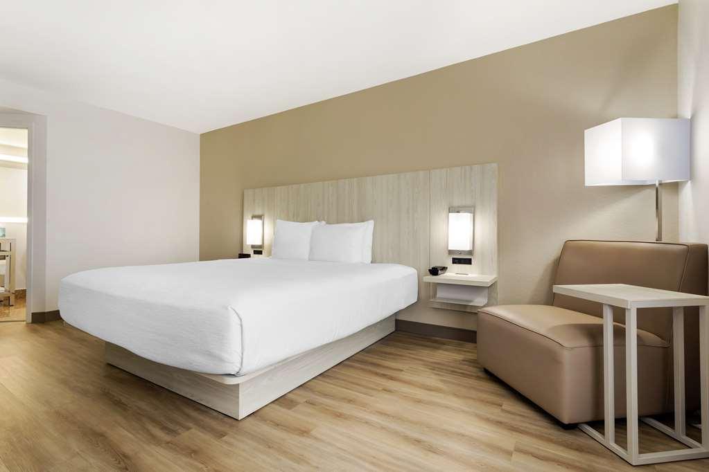 Best Western Plus Sugar Land/Stafford Oda fotoğraf