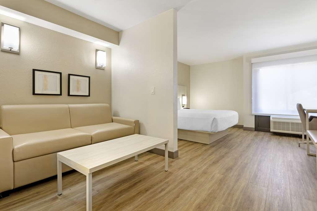 Best Western Plus Sugar Land/Stafford Oda fotoğraf